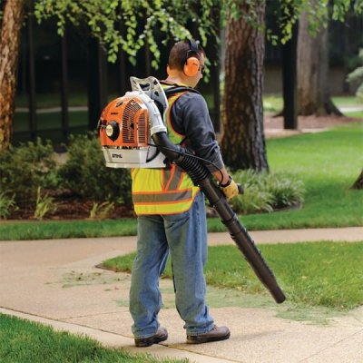 Fukár lístia Stihl BR 600